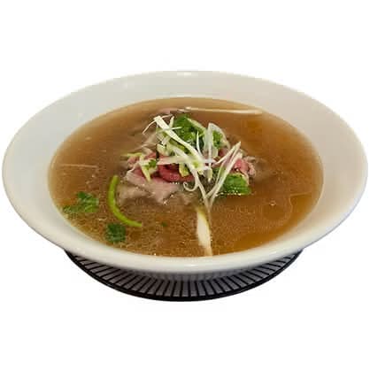 1. LARGE Noodle Soup with Round Eye Steak / Phở Tái 生灼牛肉粉